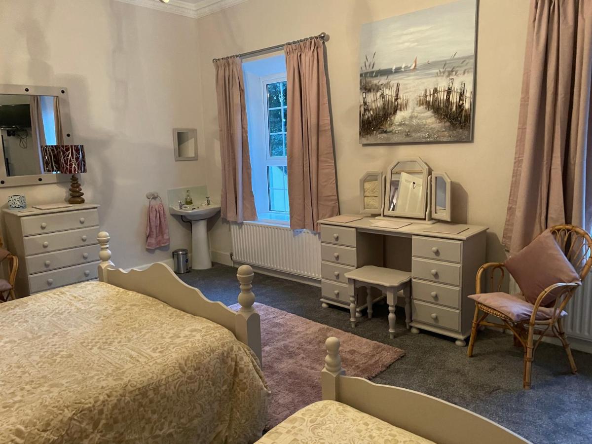 Admiralty House Panzió Moville Kültér fotó